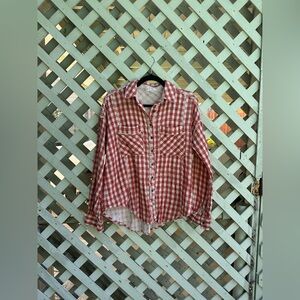 In loom gingham button down top